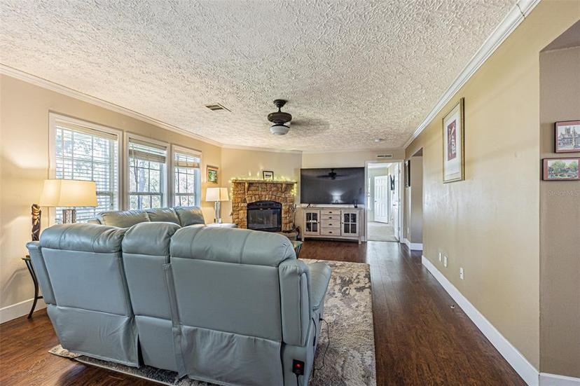 Picture of 17480 Nuthatch Road, Weeki Wachee FL 34614