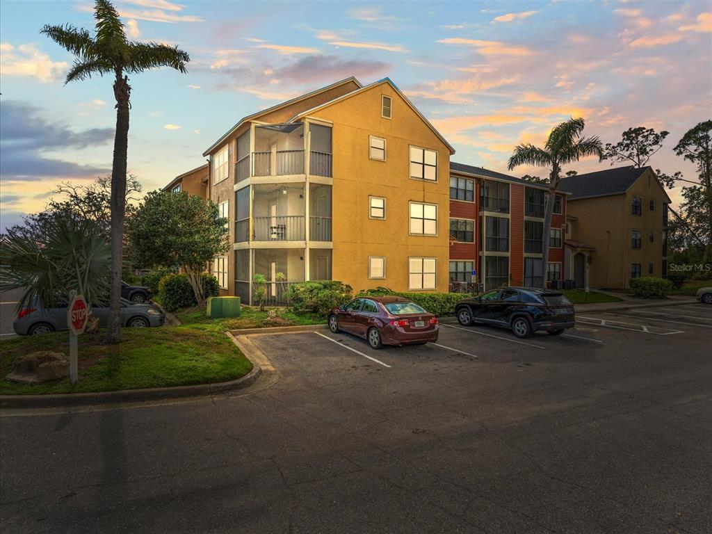 Picture of 11901 4Th Street N Unit 7307, St Petersburg, FL 33716