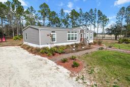 Picture of 12991 SE 21St Place, Morriston, FL 32668