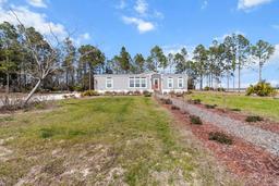 Picture of 12991 SE 21St Place, Morriston, FL 32668