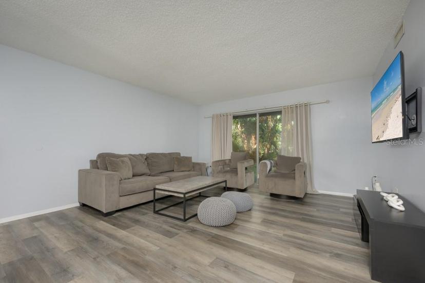 Picture of 2625 Pine Lake Terrace Unit B, Sarasota FL 34237