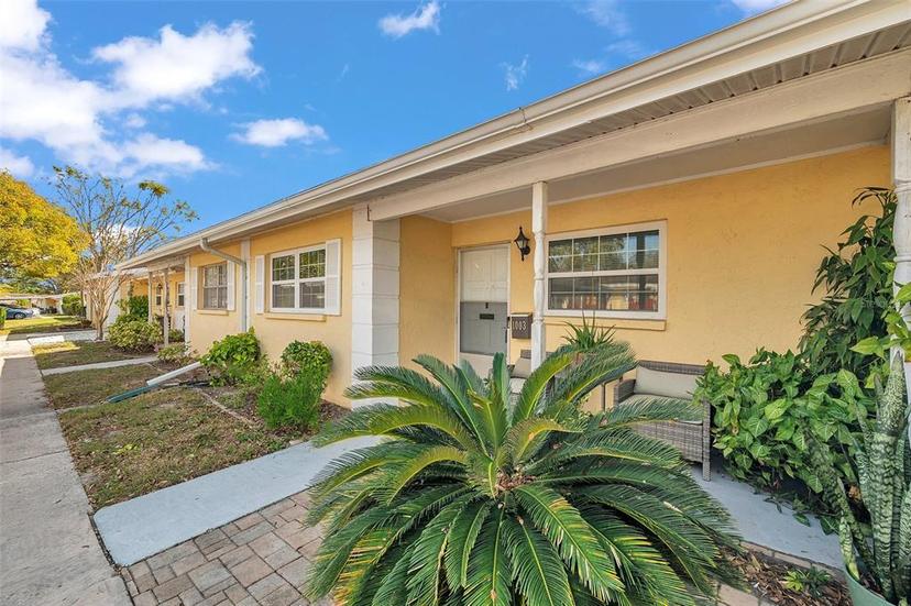 Picture of 1003 De Soto Drive Unit 2, Dunedin FL 34698