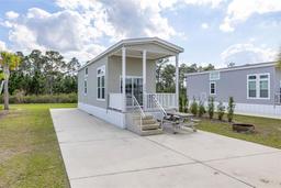 Picture of 16950 County Rd 630 Unit 325, Lake Wales, FL 33898