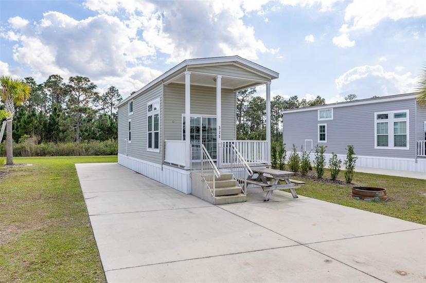 Picture of 16950 County Rd 630 Unit 325, Lake Wales FL 33898