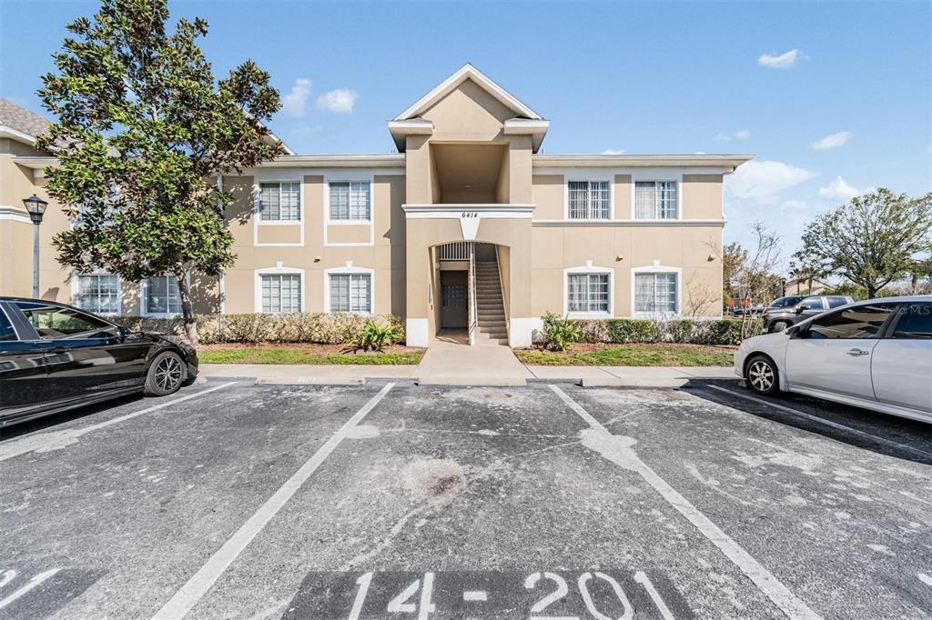 Picture of 6414 Hollydale Place Unit 101, Riverview, FL 33578