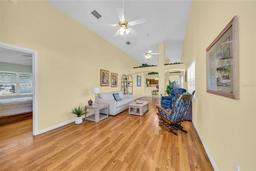 Picture of 103 Delaney Park Ave, Davenport, FL 33897