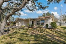 Picture of 1541 Heather Ridge Boulevard Unit 1541, Dunedin, FL 34698