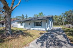 Picture of 2926 Delrose Drive N, Lakeland, FL 33805