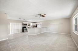 Picture of 2926 Delrose Drive N, Lakeland, FL 33805