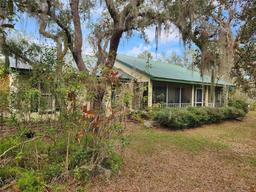 Picture of 151 W Hamlin Trail, Frostproof, FL 33843