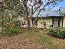 Picture of 151 W Hamlin Trail, Frostproof, FL 33843