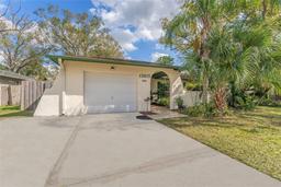 Picture of 13815 Capitol Drive, Tampa, FL 33613