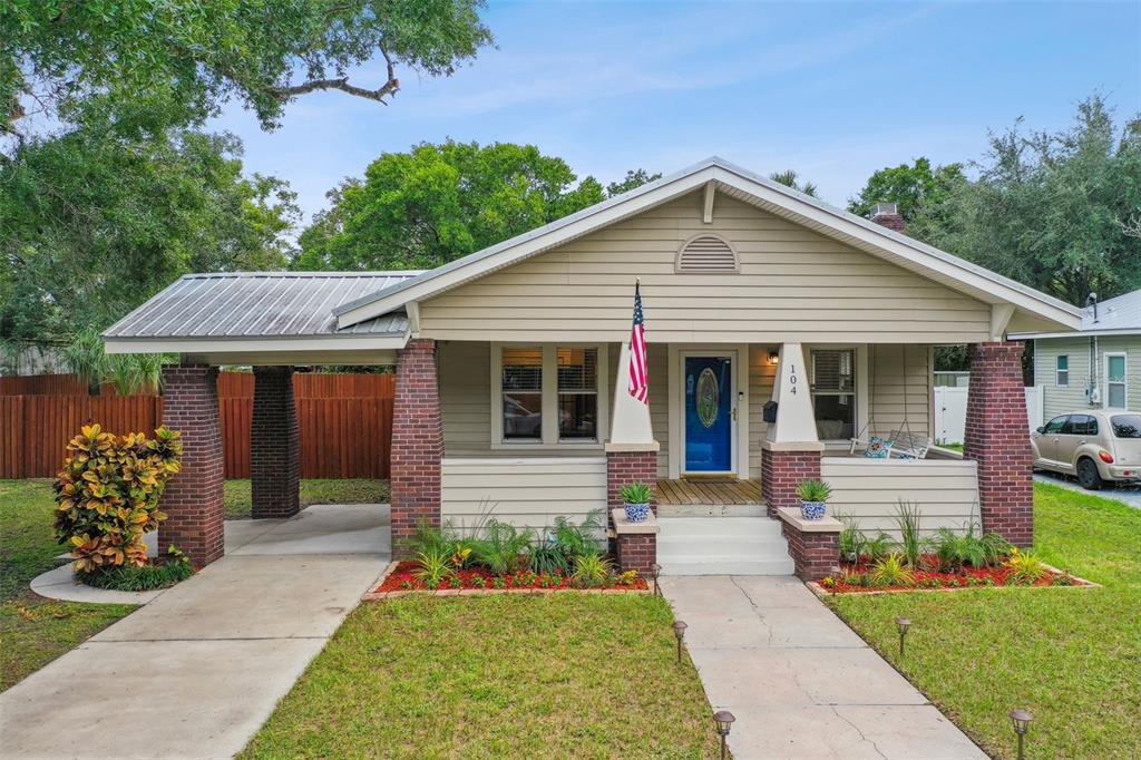 Picture of 104 W Henry Avenue, Tampa, FL 33604