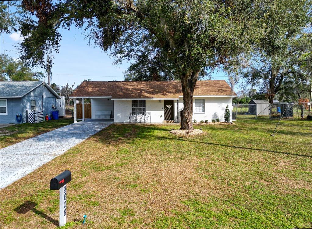 Picture of 9608 Theresa Drive, Thonotosassa, FL 33592