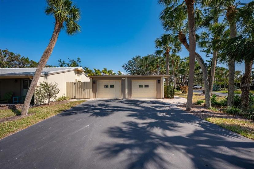 Picture of 231 Hourglass Way Unit V5, Sarasota FL 34242