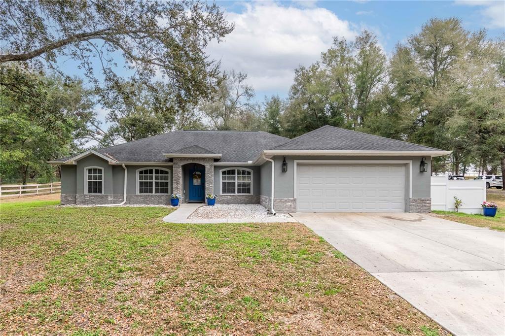 Picture of 2045 Marion County Road, Weirsdale, FL 32195