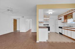 Picture of 4801 Coachmans Drive Unit 2, Orlando, FL 32812