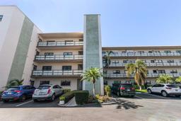 Picture of 6080 80Th Street N Unit 102, St Petersburg, FL 33709