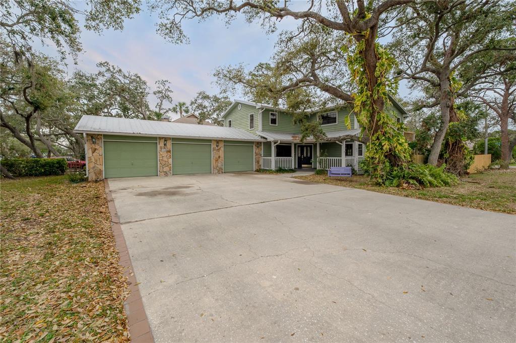 Picture of 7692 Harbor View Way, Seminole, FL 33776