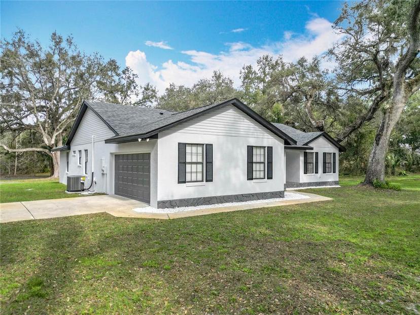 Picture of 12220 County Road 209, Oxford FL 34484