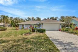 Picture of 37157 Foxrun Place, Zephyrhills, FL 33542