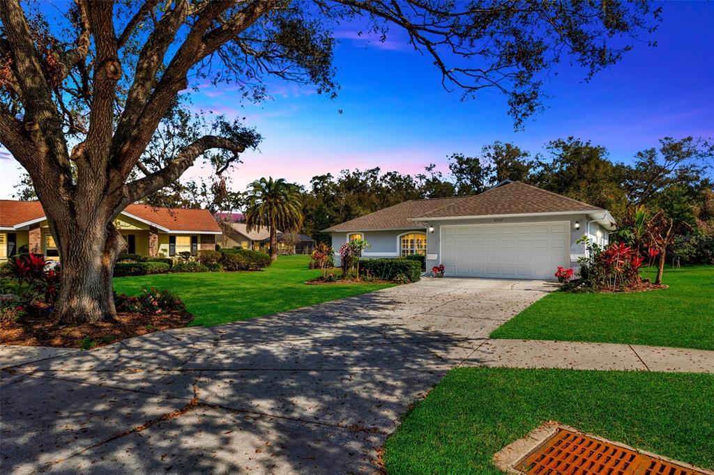 Picture of 37157 Foxrun Place, Zephyrhills, FL 33542