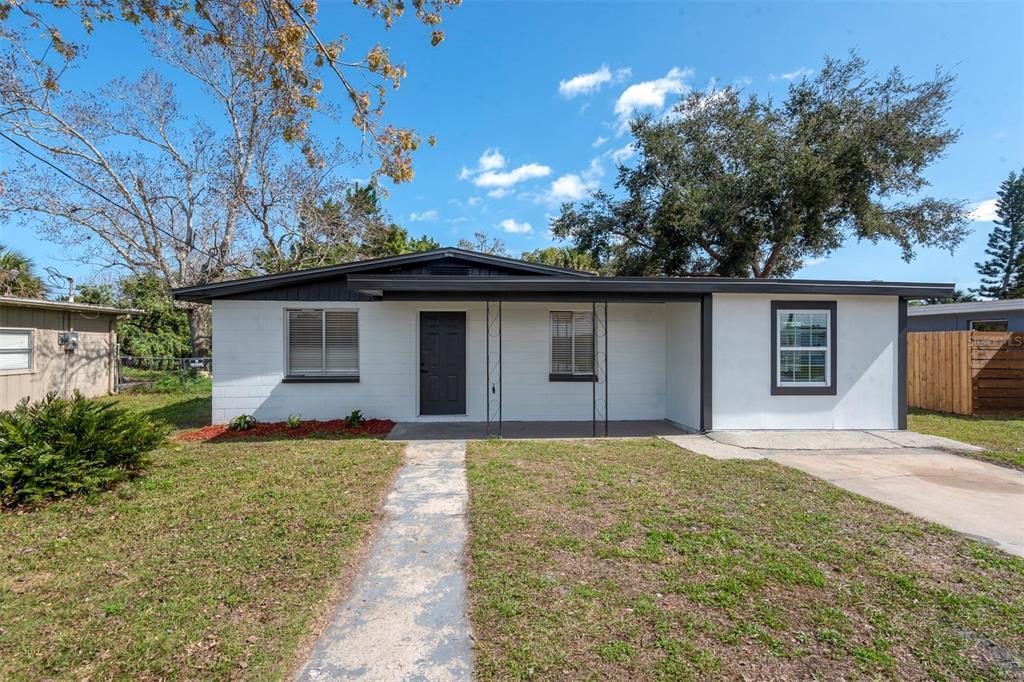 Picture of 913 Lake Avenue, Edgewater, FL 32132