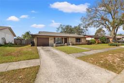 Picture of 1314 Oak Valley Drive, Seffner, FL 33584