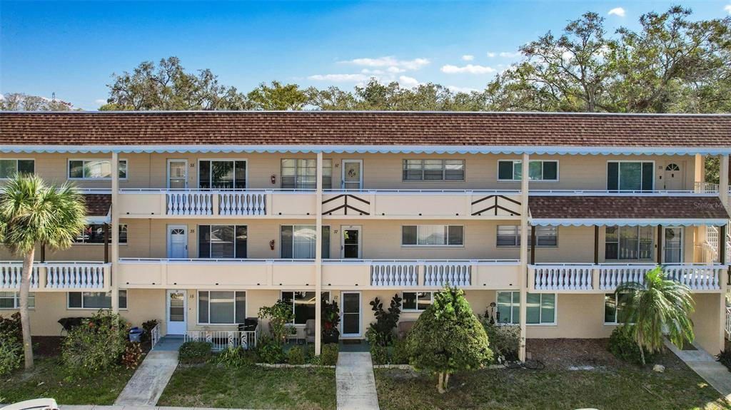 Picture of 2041 Australia Way W Unit 35, Clearwater, FL 33763