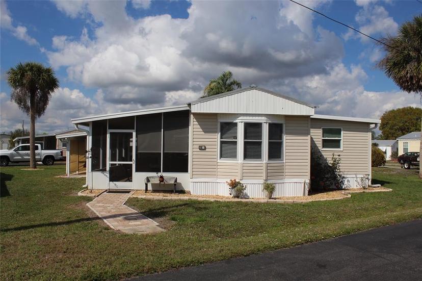 Picture of 1339 Old Lakeport Road Unit 16A, Moore Haven FL 33471