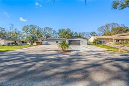 Picture of 16324 Bonneville Drive, Tampa, FL 33624