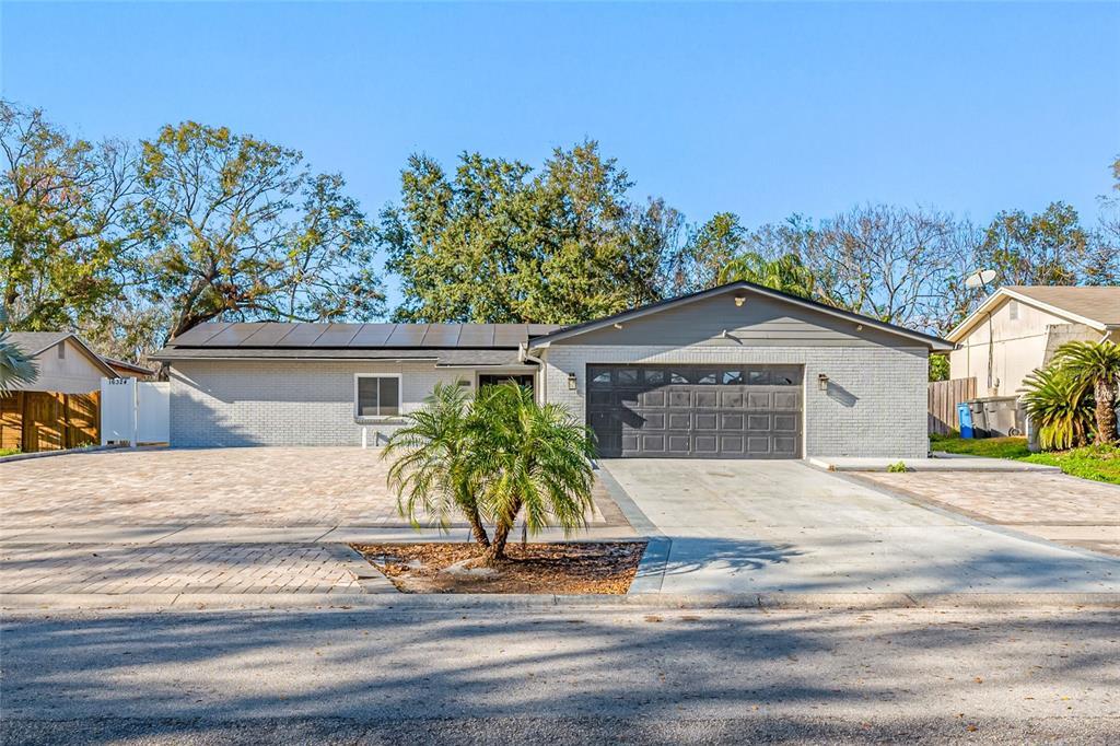 Picture of 16324 Bonneville Drive, Tampa, FL 33624