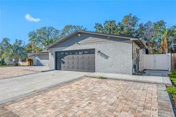 Picture of 16324 Bonneville Drive, Tampa, FL 33624