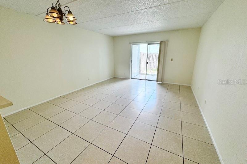 Picture of 2856 Somerset Park Drive Unit 102, Tampa FL 33613