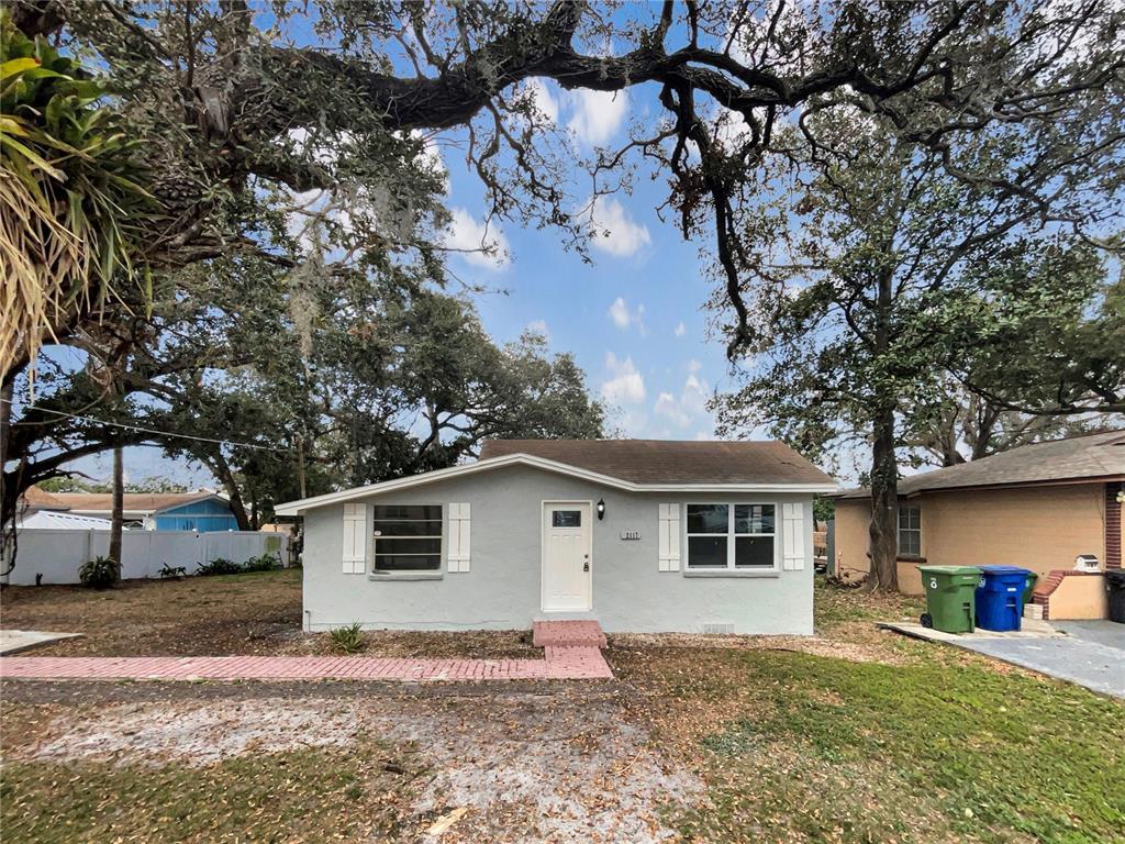 Picture of 2117 W Paris Street, Tampa, FL 33604