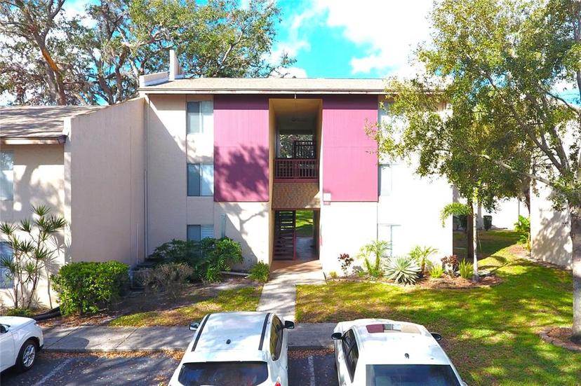 Picture of 8632 Tahoe Court Unit 6, Tampa FL 33614