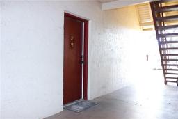 Picture of 8632 Tahoe Court Unit 6, Tampa, FL 33614