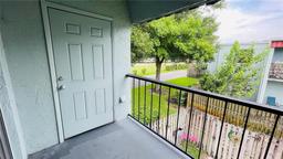 Picture of 2860 Somerset Park Drive Unit 203, Tampa, FL 33613