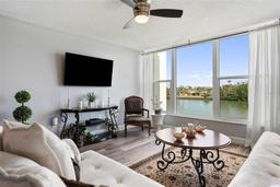 Picture of 7425 Bay Island Drive S Unit 202, South Pasadena, FL 33707