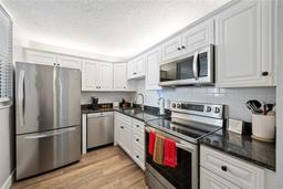 Picture of 7425 Bay Island Drive S Unit 202, South Pasadena, FL 33707