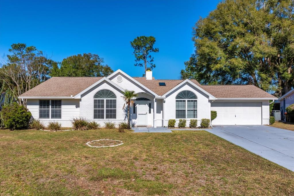 Picture of 8231 SW 108Th Loop, Ocala, FL 34481