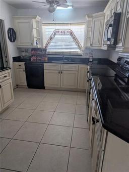 Picture of 2052 Ivy Pl W, Sarasota, FL 34235