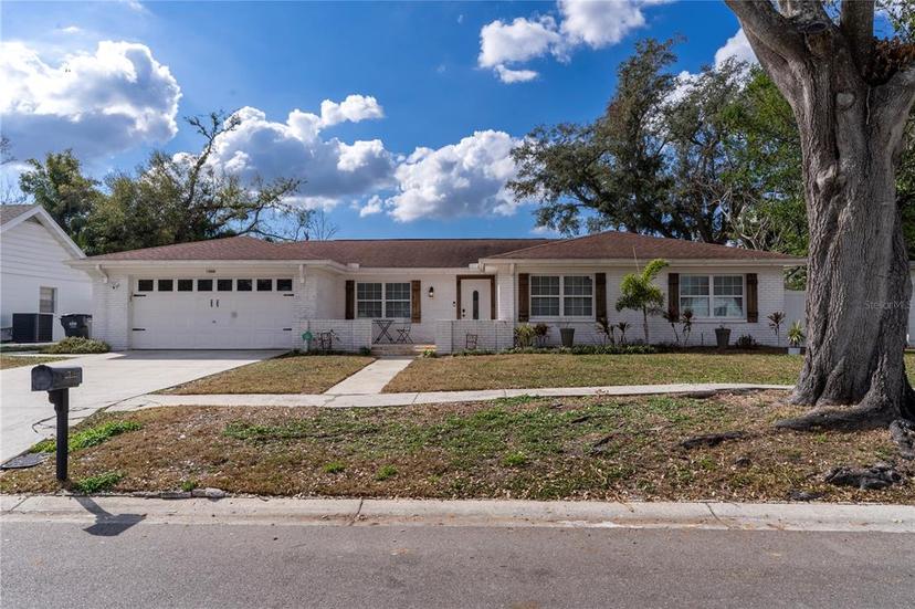 Picture of 13508 Greenleaf Drive, Tampa FL 33613