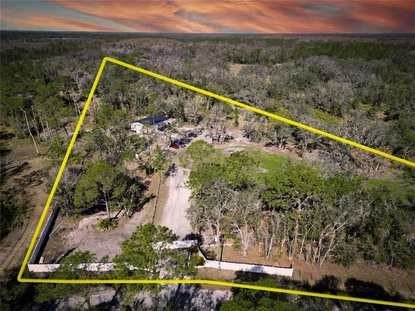 Picture of 13215 Seminole Trail, Wimauma FL 33598