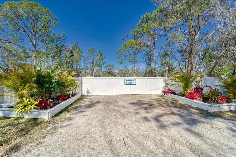 Picture of 13215 Seminole Trail, Wimauma FL 33598