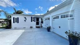 Picture of 718 Helmsmen Lane, Edgewater, FL 32141