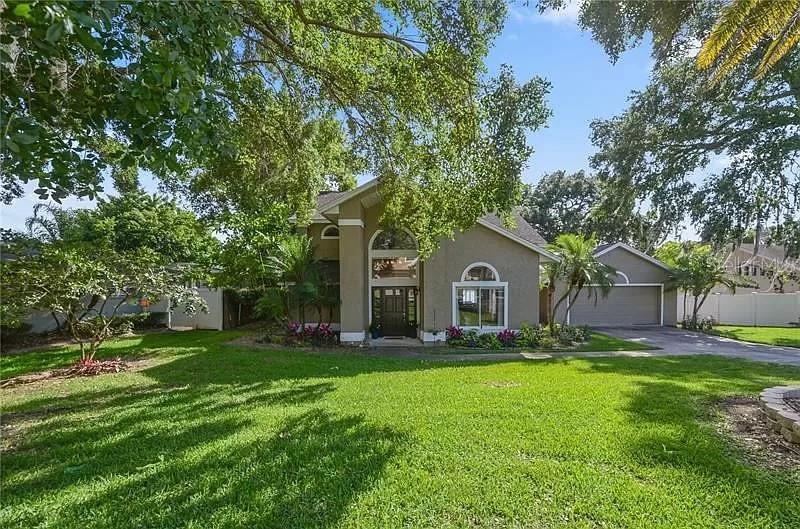 Picture of 703 E Lakeshore Drive, Ocoee FL 34761