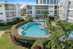 Picture of 1036 N Shore Drive Ne Unit 5, St Petersburg, FL 33701