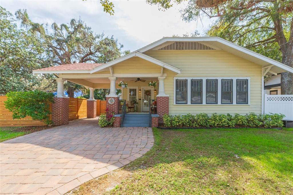 Picture of 907 E Hamilton Avenue, Tampa, FL 33604