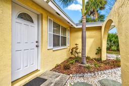 Picture of 2824 Silk Oak Drive, Sarasota, FL 34232